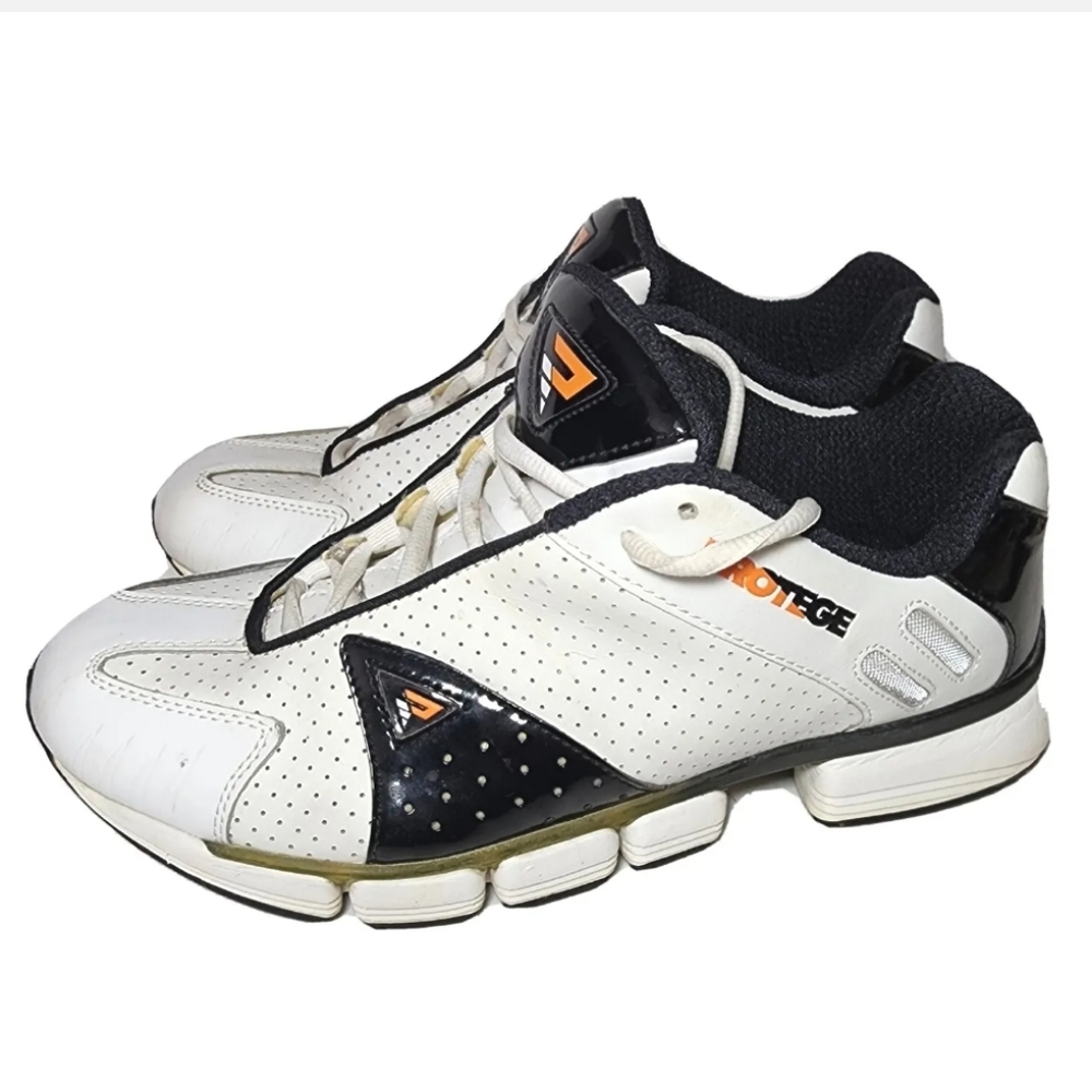 PROTEGE Performance STEALTH SNEAKERS  Men's 9.5  White Black Basketball Shoes